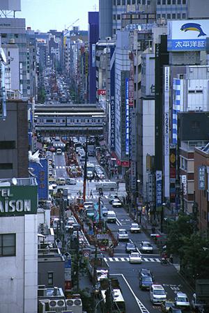 車検サービスを行なっているコバック